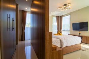 Edrea Comfortable 4 BR Private Pool Villa ZN403