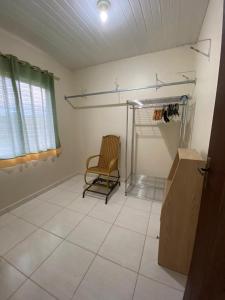 Apartamento lindo e espaçoso, perto do hospital Angelina Caron, e a 20 minutos do centro de Curitiba!