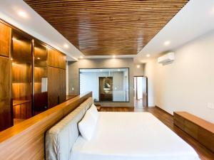 Meadow Retreat Villa