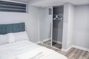 Beautiful Brand New 1BR Suite with Private Entrance and free on-site parking