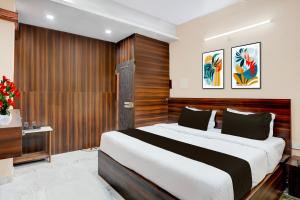 Super Collection O Patliputra Sports Complex Formerly Wellfood Inn