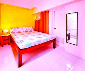 Tagaytay Hideaway 1-Bedroom Sleeps 4 in CITYLAND Prime Condo with Living room, Kitchen, Balcony, free Swimming Pool, 1 Parking, Wi-Fi, Netflix, Perfect View-Deck on 24F Rooftop