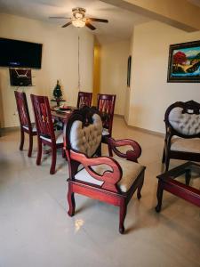 Cozy apartment, AC, Wifi, 2 Bedroom, 2 bath, Bani, 1-A