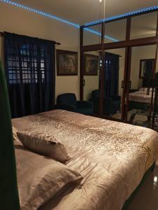 Cozy apartment, AC, Wifi, 2 Bedroom, 2 bath, Bani, 1-A