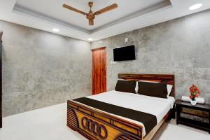 Super Collection O Karumariamman Temple Thiruverkadu Formerly Sridevi Residency