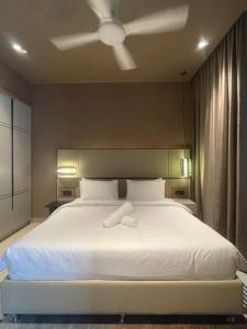 Luxury Executive Suite Antara by Enigma 2BR, High Floor with Bathtub Lvl 47