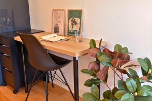 TheCozyRooftop Modern Comfort in Brunswick Center