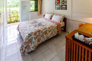 Panpurie Koh Lanta Resort - 2-Minute Walk to the Beach