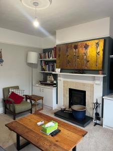 Charming cottage in Wells with easy parking