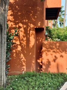 Hua Hin Beach Front Condo - Med style Suite Room