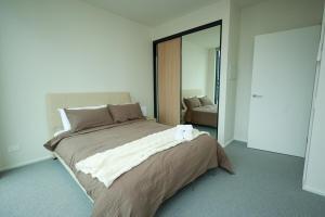 VTA - 2BR, 2BA City Escape in Adelaide CBD