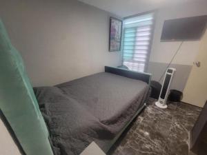 Aguilas Rooms 1 cama baño compartido