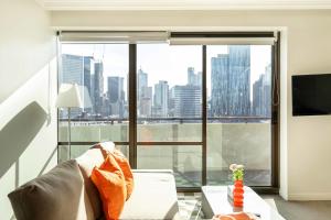 CBD City View Mantra 2B1B APT