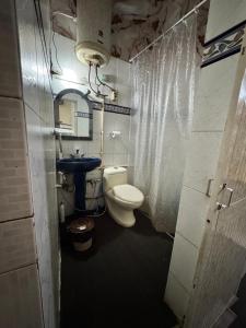 South Delhi,AC,WiFi,4K Smart TV