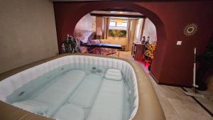 love room anduze