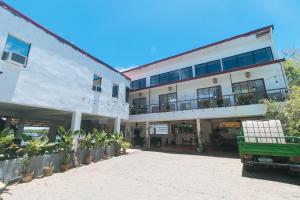 The Lavana Villa Del Matabungkay by RedDoorz