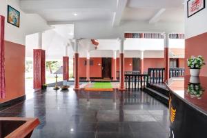 Ocean Queen Palace Kovalam