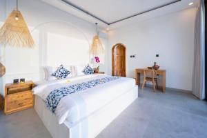 Liora Luxurious 4 BR Private Pool Villa ZN405