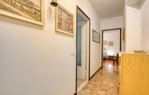 Stunning Apartment In Deiva Marina With Wifi