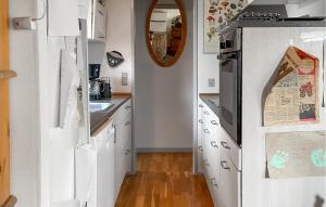 2 Bedroom Beautiful Home In Orø