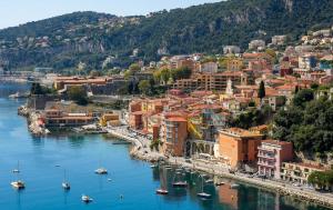 Charmant studio rénové – Place de la République