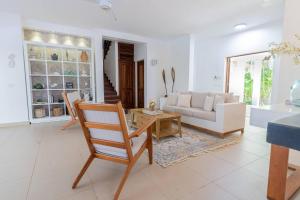 Tropical Villa in Playa Bonita in Pasos Del Mar