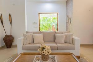 Tropical Villa in Playa Bonita in Pasos Del Mar