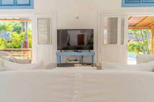 Las Marinas Los Nmada, 80 meters from Coson beach