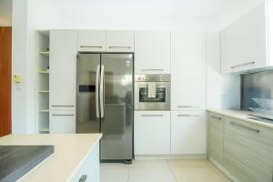 Luxury villa in Beersheba, beautiful beach