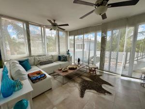 Villa Sandra Los Corales 2 minutes from the beach