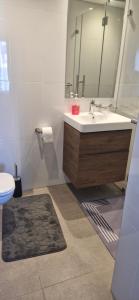 Luxury Oceans Unit Raddisons Tower, Umhlanga Rocks