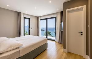 Luxurious Home In Dingac With Sauna