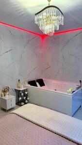 Jacuzzi Bliss by the Motława