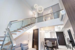 BGC Spacious 1BR Loft Uptown