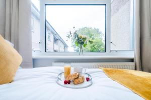 Home in Chelmsford, Fast Wi-Fi Free Parking, ideal for Work & City Breaks