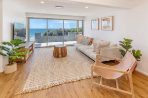 Burgess Beach ~ Salt and Serenity ~ 3 Bedroom Home