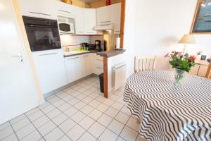 Appartement Cosy vue mer, plage à pied par Groom