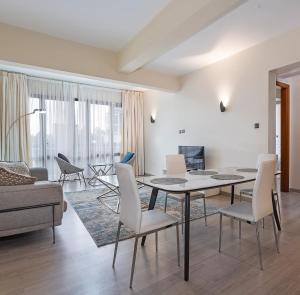 The Kika, Fully furnished two bedroom stylish apartment in Westlands