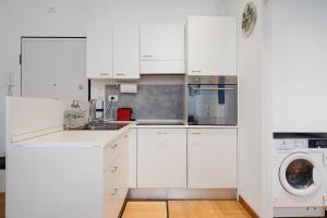 Holi California - Lovely apt with Metro steps away