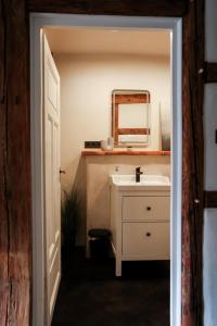 Lehm & Fachwerk 1-Zimmer-Apartment - Claycation