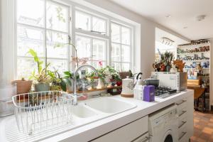 New! Charming 1BR Maisonette with Garden in Hampstead