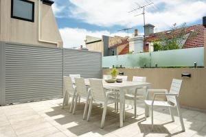 Retreat on Darling - Harbour Views 3 Bed