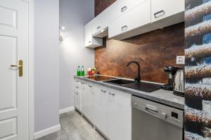 Lumina bright apartment in the City Center