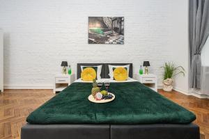 Lumina bright apartment in the City Center