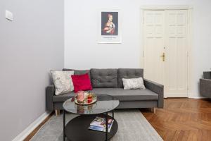 Lumina I 3-room Apartment with Parking I 100m2 I Coffee Maker I City Center