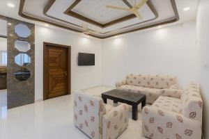 Family-Friendly Modern 2BHK withAmenities