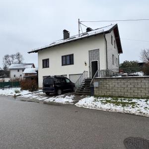 Danner Appartements Regau - Möblierte Langzeit- & Monteurapartments nahe Gmunden, Laakirchen, Salzburg & Wels I Vollmöbliert & mit Parkplatz