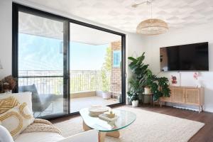 Bondi Oceanview Escape - Walk to beach