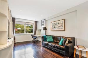 Premium Double Bay 3 bedroom apartment