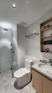 Ideal for Nomads BKK1 Studio with Free Cafe &Wi-Fi